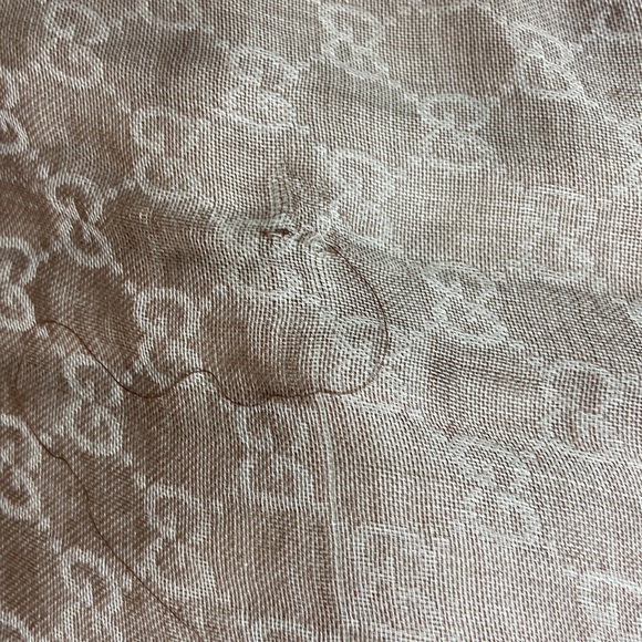 Gucci Grey Monogrammed Jacquard Thin Wool Double Long Scarf - Picture 2 of 5